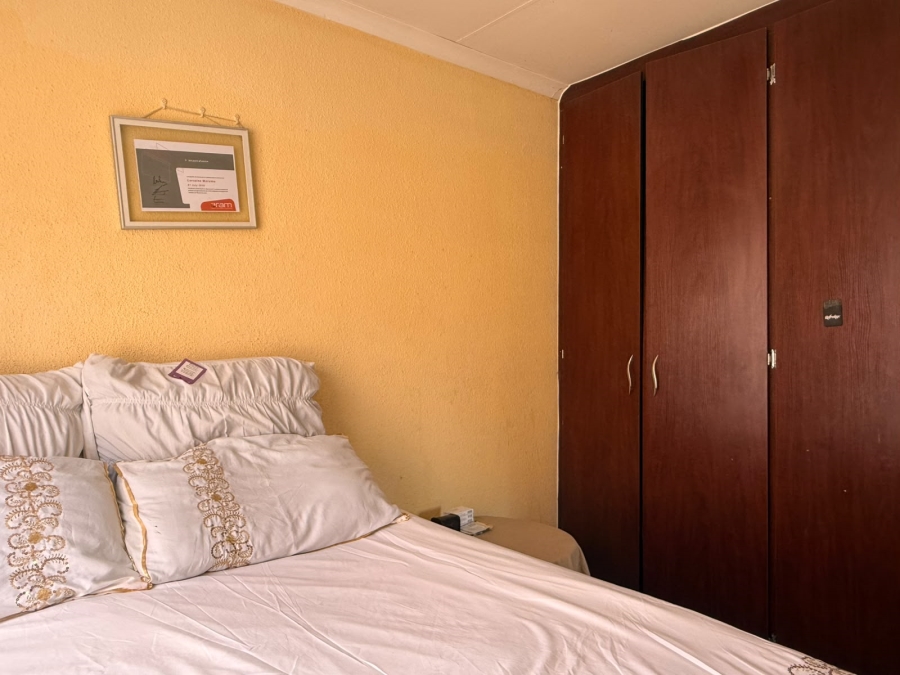 2 Bedroom Property for Sale in Tlhabane West North West